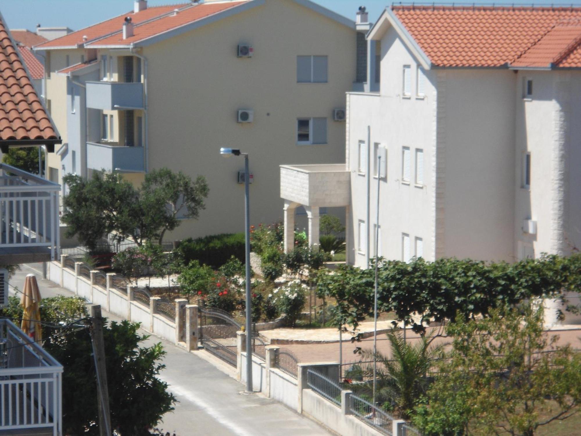 Apartments Slavica โตรกีร์ ภายนอก รูปภาพ